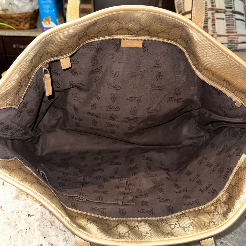 PRICE DROP!!! GUCCI GOLD IMPRIME GG Monogram - Picture 4 of 14